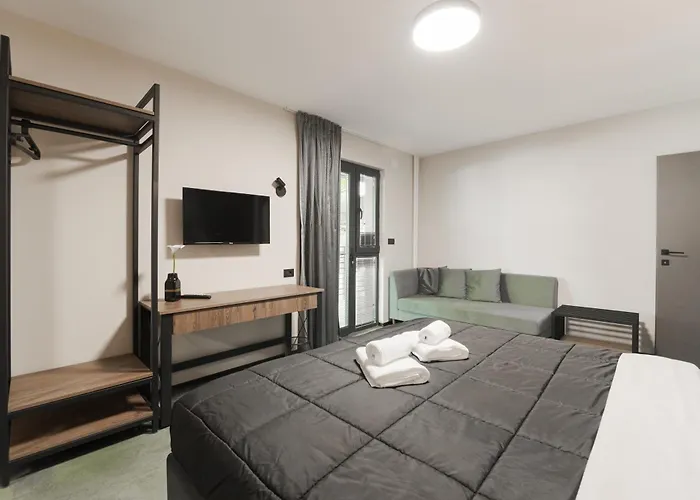 Solis Luxury * Skopje